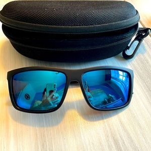 New Lightweight Sunglasses with Case